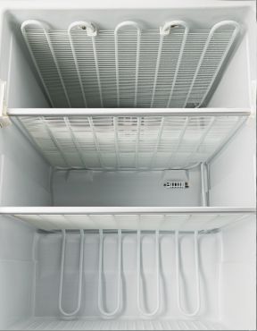congelatore da sottobanco 200 litri inox chaf200nx interno