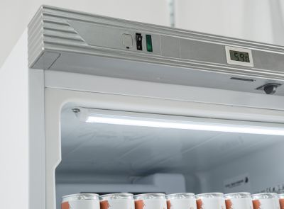 vetrina frigo bibite 350L+1+12 porta battente bianca chvp400w illuminazione led interruttore esterno